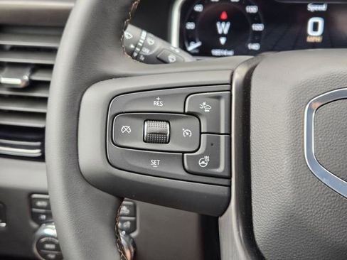 Used 2025 GMC Sierra 2500 AT4 image 29