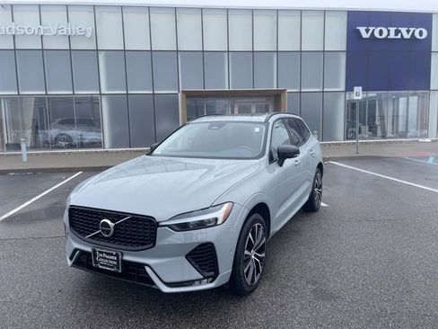 Certified 2025 Volvo XC60 B5 Plus image 1