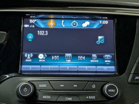 Used 2020 Buick Envision Premium image 22
