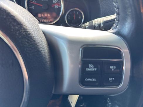 Used 2016 Jeep Wrangler Unlimited Rubicon image 18