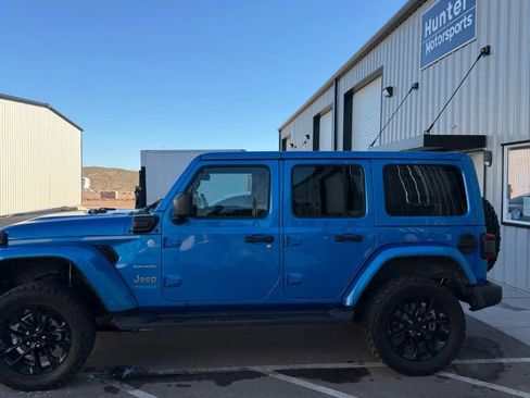 Used 2021 Jeep Wrangler Unlimited Sahara w/ Cold Weather Group AWD/4WD image 2