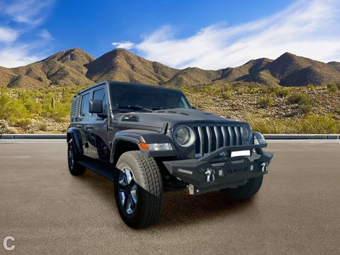 Used 2019 Jeep Wrangler Unlimited Sahara AWD/4WD image 5