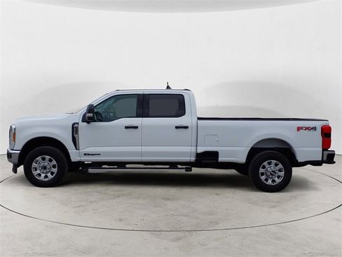 Certified 2024 Ford F350 XLT w/ 360-Degree Camera Package image 2