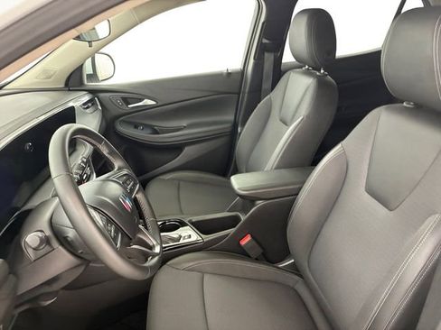 Used 2025 Buick Encore GX Preferred image 12