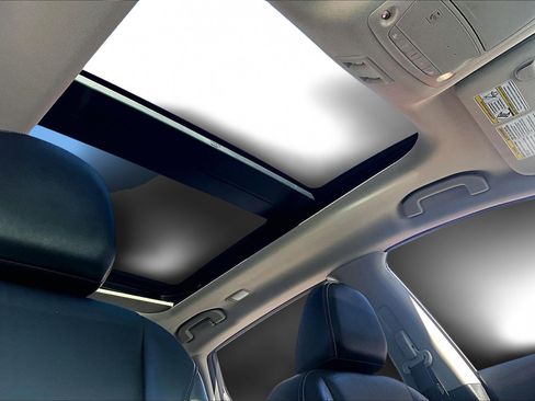 Used 2022 Nissan Murano Platinum w/ Cargo Package image 17