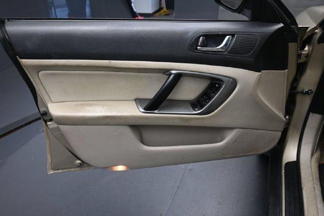 Used 2008 Subaru Outback 2.5i AWD/4WD image 16