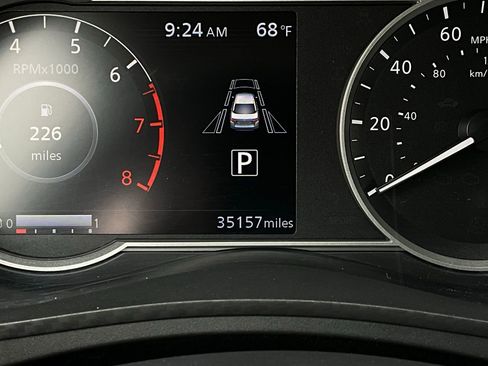 Used 2025 Nissan Versa SV image 34