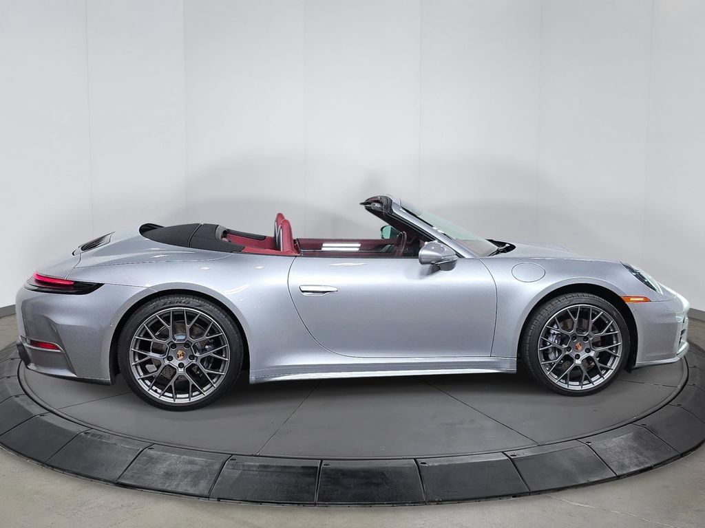 Certified 2025 Porsche 911 Carrera RWD image 8