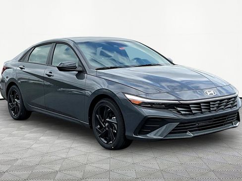 New 2026 Hyundai Elantra Sport FWD image 3