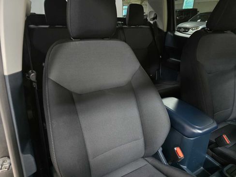 Used 2023 Ford Maverick XL image 11