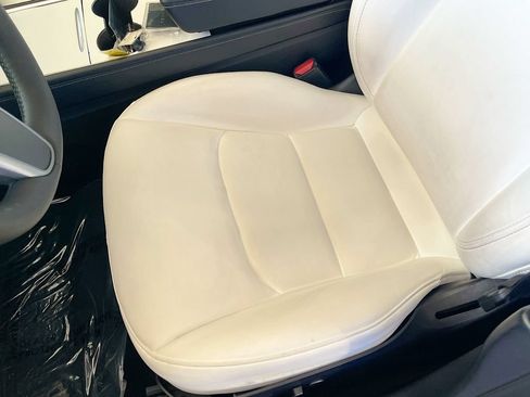 Used 2021 Tesla Model 3 Standard Range Plus RWD image 17
