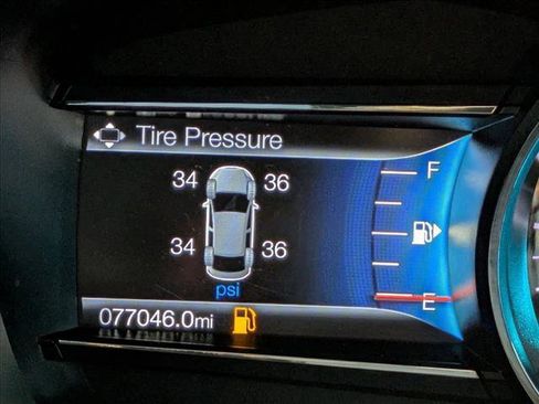 Used 2019 Ford Explorer Limited w/ Class III Trailer Tow Package image 12