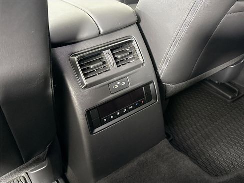 Certified 2025 MAZDA CX-90 Plug-In Hybrid w/ Preferred AWD/4WD image 36