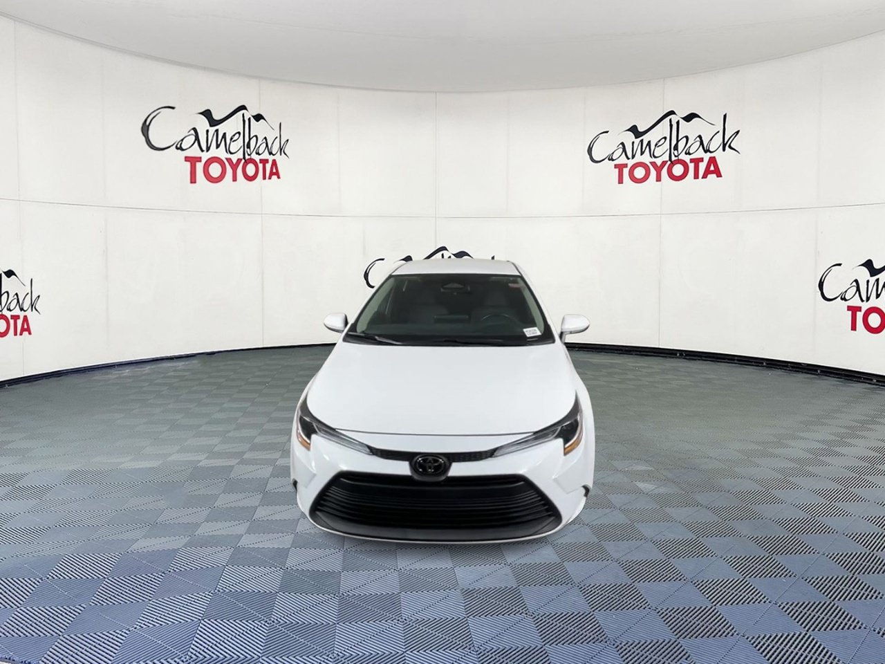 Used 2026 Toyota Corolla LE w/ Carpet Mat Package (TMS) FWD image 5