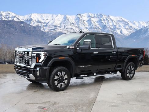 New 2026 GMC Sierra 3500 Denali w/ Technology Package image 2
