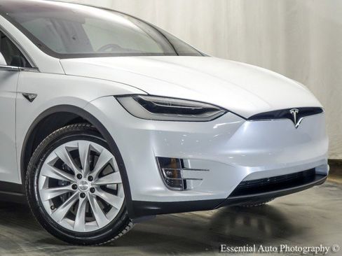 Used 2019 Tesla Model X Long Range image 3