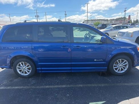 Used 2013 Dodge Grand Caravan SXT FWD image 8