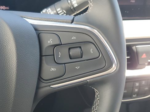 Used 2024 Buick Encore GX Preferred FWD image 23