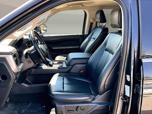 Used 2024 Ford Expedition Max XLT image 24