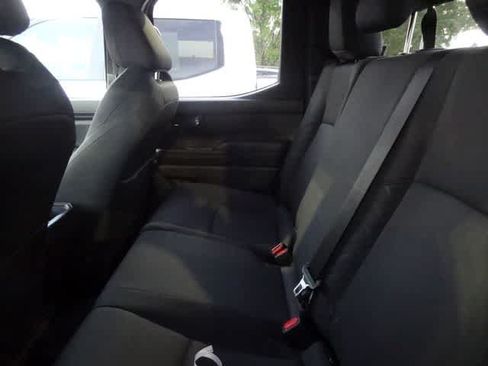 Used 2025 Toyota Tacoma SR5 AWD/4WD image 9