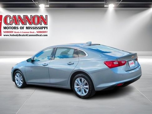 Used 2024 Chevrolet Malibu LT image 3