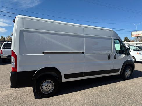 Used 2023 RAM ProMaster 2500 image 10