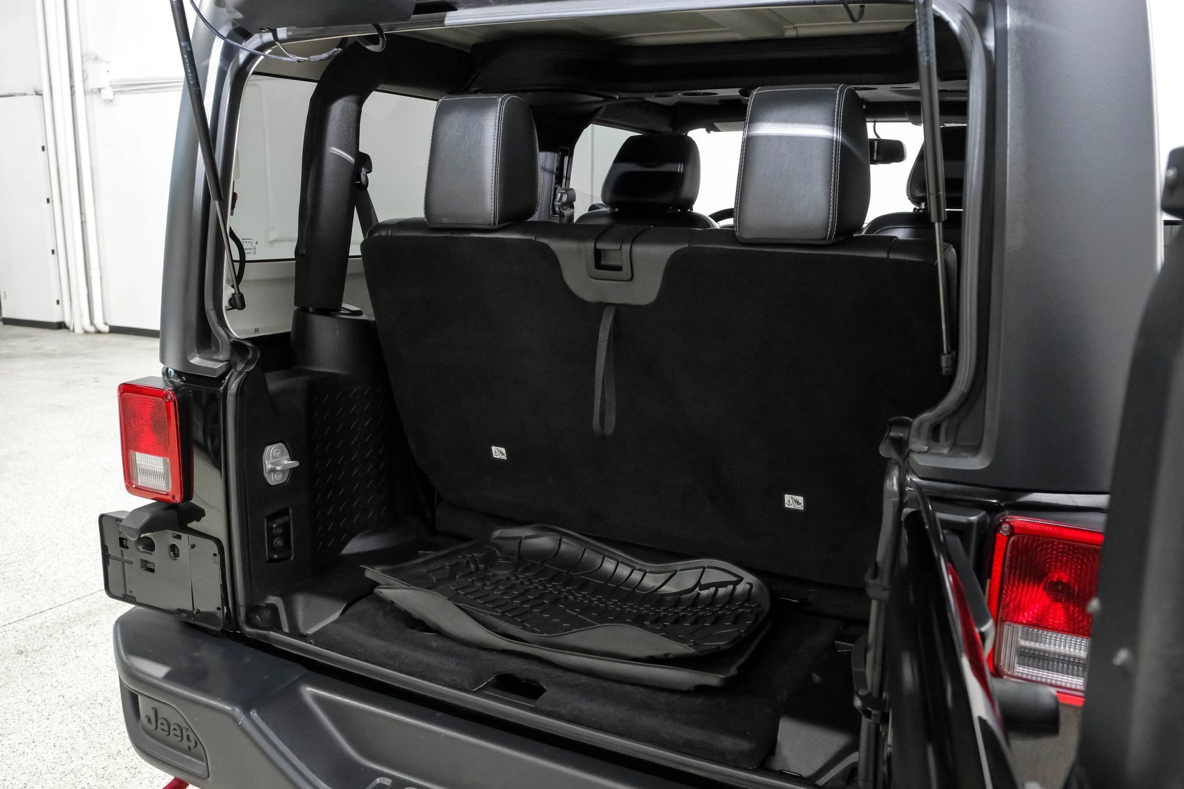 Used 2016 Jeep Wrangler Rubicon AWD/4WD image 62