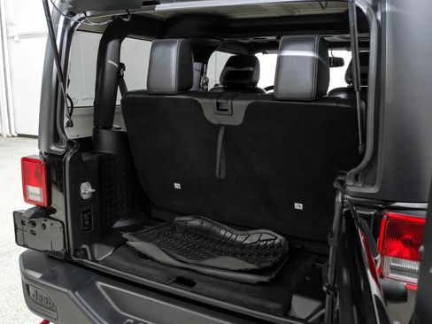 Used 2016 Jeep Wrangler Rubicon AWD/4WD image 62