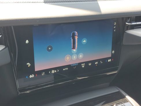 New 2027 Lincoln Navigator Reserve w/ Jet Appearance Package AWD/4WD image 23
