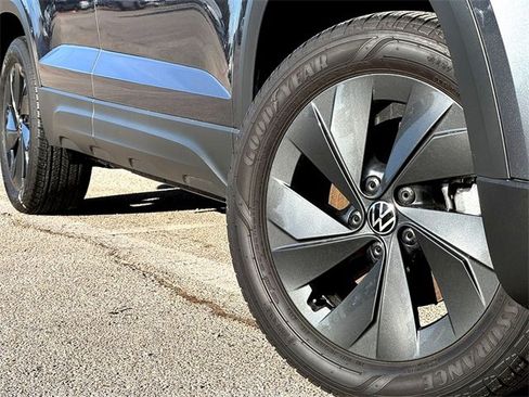 Used 2025 Volkswagen Taos S image 2