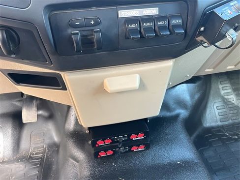 Used 2009 Ford F450 XL image 17