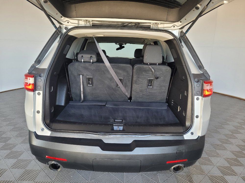 Used 2020 Chevrolet Traverse LS FWD image 29