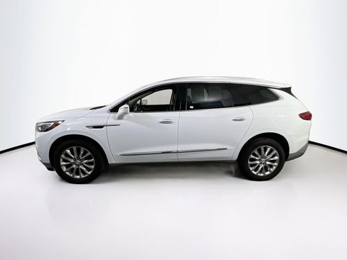 Used 2020 Buick Enclave Essence w/ Sound and Sites Package image 8