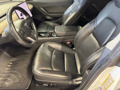 Used 2018 Tesla Model 3 Mid Range image 10