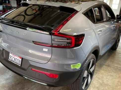 Used 2023 Volvo C40 P8 Recharge Ultimate image 6