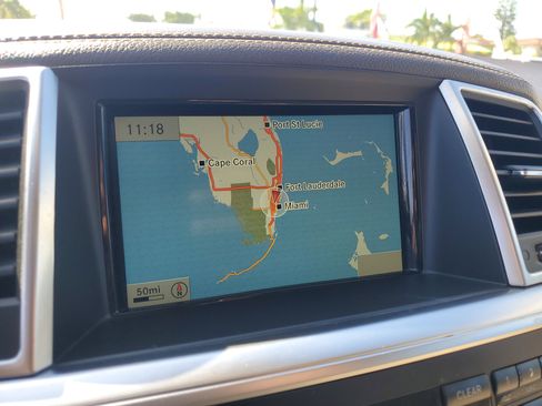 Used 2016 Mercedes-Benz GL 450 4MATIC w/ Premium I Package image 23