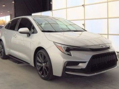 Used 2023 Toyota Corolla SE image 4