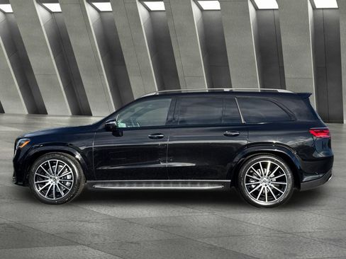 New 2026 Mercedes-Benz GLS 580 4MATIC image 7