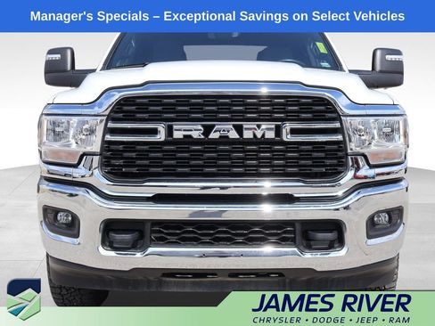 Used 2024 RAM 3500 Big Horn AWD/4WD image 7