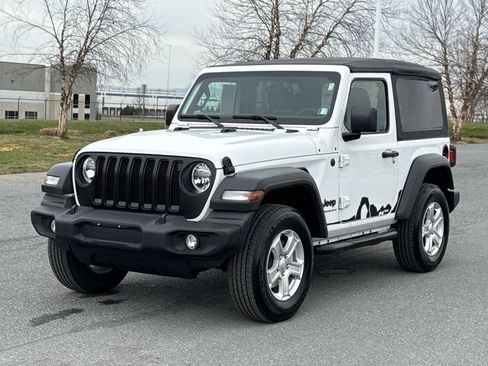 Used 2023 Jeep Wrangler Sport AWD/4WD image 28