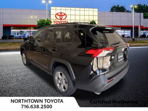 Used 2025 Toyota RAV4 XLE w/ Weather Package AWD/4WD image 4