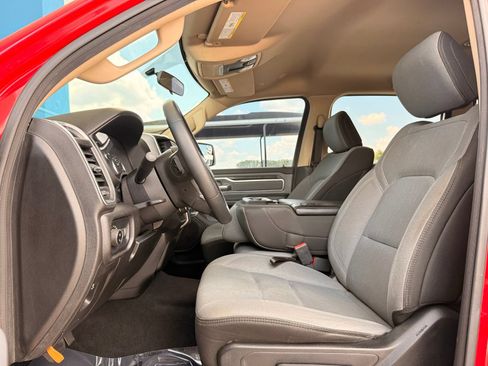 Used 2019 RAM 1500 Big Horn RWD image 19