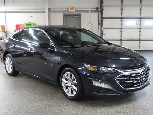 Used 2023 Chevrolet Malibu LT FWD image 1