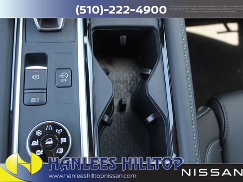 New 2026 Nissan Pathfinder SL w/ SL Premium Package AWD/4WD image 22