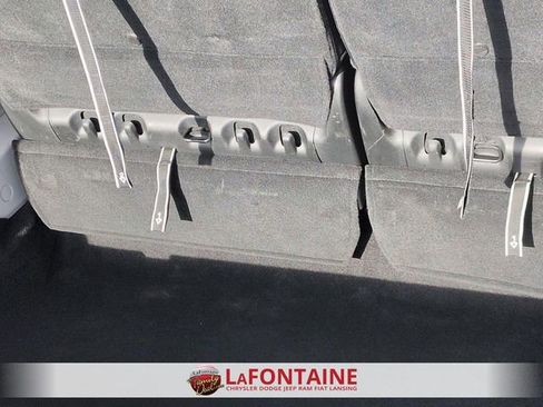 Certified 2024 Chrysler Pacifica Touring-L image 28