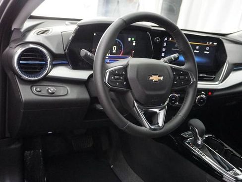 New 2026 Chevrolet Trax LT FWD image 5