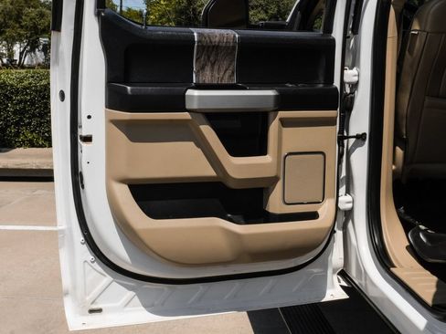 Used 2019 Ford F250 Lariat w/ Lariat Ultimate Package AWD/4WD image 49