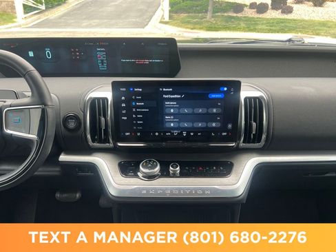 Used 2025 Ford Expedition Max Platinum AWD/4WD image 21