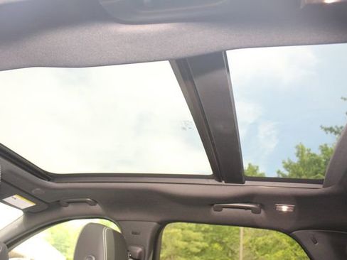 New 2026 Jaguar F-PACE R-Dynamic S image 23