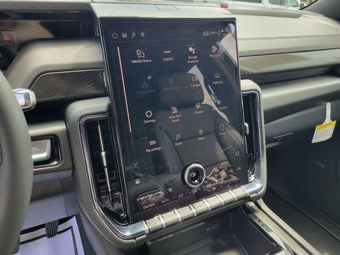 New 2026 GMC Yukon XL AT4 AWD/4WD image 19